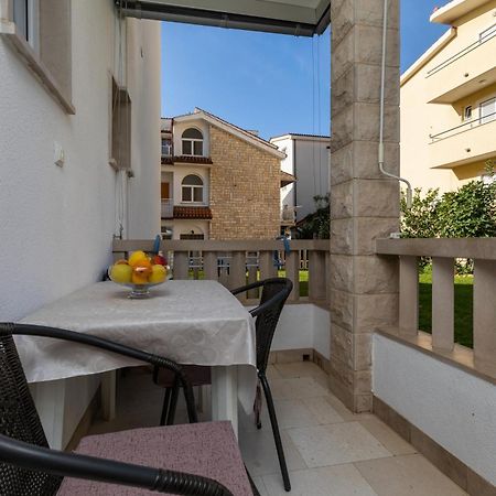 Apartment Duce 5973B Omiš Dış mekan fotoğraf
